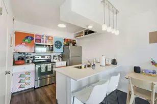 6910 Hart Ln, Austin, TX 78731 - Photo 9
