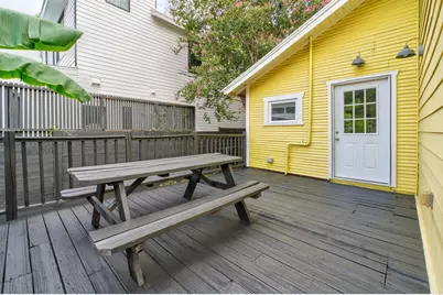 2403 E 11th Street, Austin, TX 78702 - Photo 15