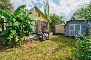 2403 E 11th St, Austin, TX 78702 - Photo 19