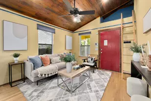 2403 E 11th St, Austin, TX 78702 - Photo 3