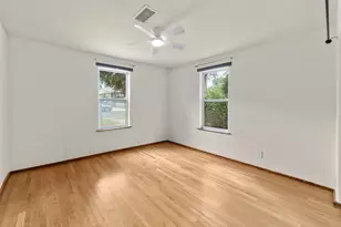 2403 E 11th St, Austin, TX 78702 - Photo 7