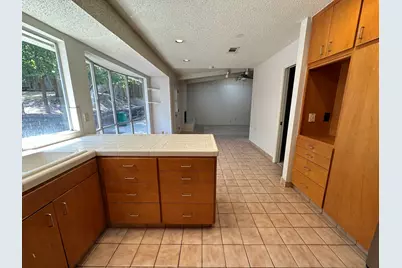 2314 Farnswood Circle, Austin, TX 78704 - Photo 7