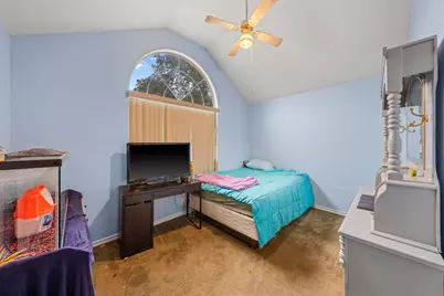 105 Golden Way Way, Universal City, TX 78028 - Photo 21