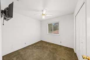 105 Golden Way Way, Universal City, TX 78028 - Photo 19