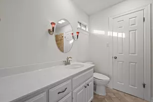 9001 Glenlake Dr, Austin, TX 78730 - Photo 23