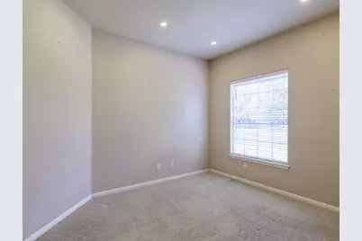 220 Hobby Horse, Liberty Hill, TX 78642 - Photo 5