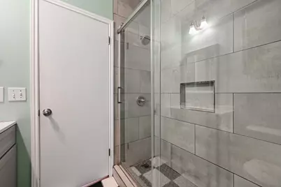 1910 Robbins Place #303, Austin, TX 78705 - Photo 15