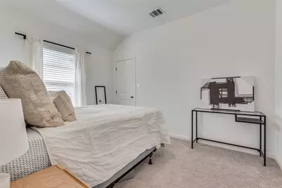 809 S San Marcos Street, Manor, TX 78653 - Photo 13