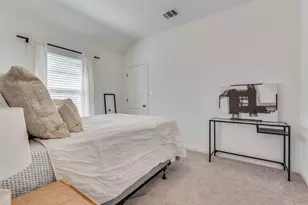 809 S San Marcos St, Manor, TX 78653 - Photo 13