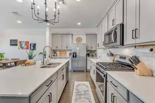 809 S San Marcos St, Manor, TX 78653 - Photo 7