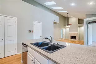 3809 Spicewood Springs Rd, Austin, TX 78759 - Photo 11