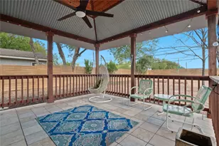 7405 Eastcrest Dr, Austin, TX 78752 - Photo 29