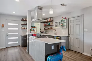 7405 Eastcrest Dr, Austin, TX 78752 - Photo 5