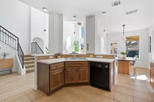 10329 Big Thicket Dr, Austin, TX 78747 - Photo 11