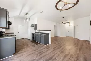 109 Calcite Ln, Jarrell, TX 76537 - Photo 15