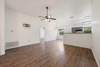 109 Calcite Lane, Jarrell, TX 76537 - Photo 7