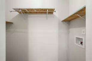 109 Calcite Ln, Jarrell, TX 76537 - Photo 21