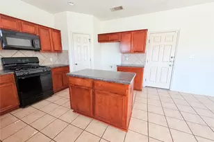 1913 Short Summer Dr, Austin, TX 78754 - Photo 11