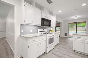 1701 Samoa Ct, Pflugerville, TX 78660 - Photo 13