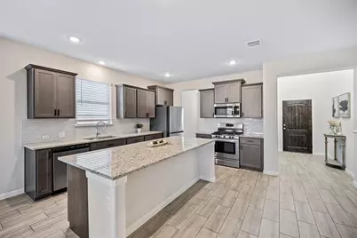 309 Greenway Drive, Georgetown, TX 78628 - Photo 5