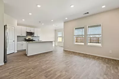 1702 Miller Terrace, Lockhart, TX 78644 - Photo 3