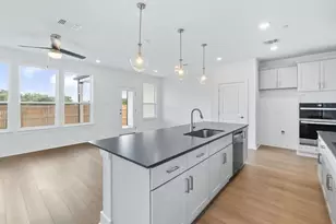 1955 Settlers Glen Dr, Round Rock, TX 78665 - Photo 5