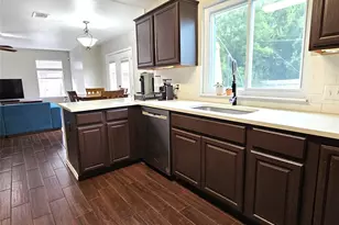 1913 Stratford Dr, Round Rock, TX 78664 - Photo 7