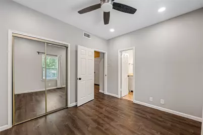 2414 Longview Street #202, Austin, TX 78705 - Photo 19