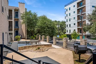 2414 Longview Street #202, Austin, TX 78705 - Photo 23