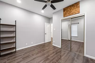 2414 Longview Street #202, Austin, TX 78705 - Photo 15