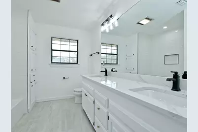 307 Copperleaf Road, Lakeway, TX 78734 - Photo 23