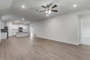 21042 Gravel Keep Dr, San Antonio, TX 78266 - Photo 9