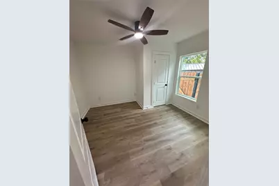 8200 Rockwood Lane #B, Austin, TX 78757 - Photo 3