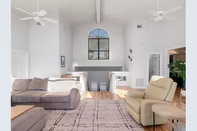 13805 Skyline Drive, Austin, TX 78732 - Photo 9