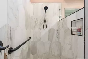 13805 Skyline Dr, Austin, TX 78732 - Photo 19