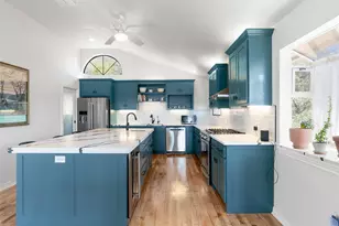 13805 Skyline Dr, Austin, TX 78732 - Photo 11