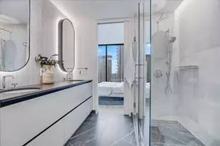 610 Davis St, Austin, TX 78701 - Photo 11