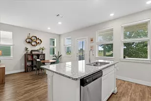 7110 Silver Star Ln, Austin, TX 78744 - Photo 7