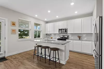 7110 Silver Star Lane, Austin, TX 78744 - Photo 5