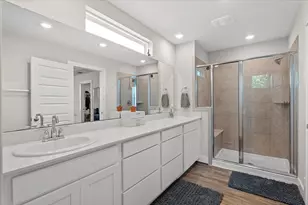 7110 Silver Star Ln, Austin, TX 78744 - Photo 11