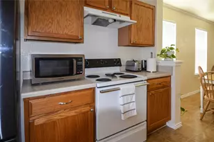 8604 Dittmar Oaks Dr, Austin, TX 78748 - Photo 7