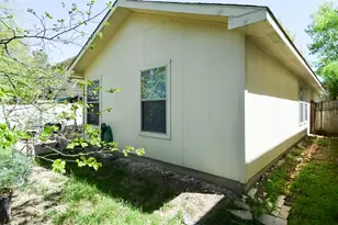 8604 Dittmar Oaks Dr, Austin, TX 78748 - Photo 17