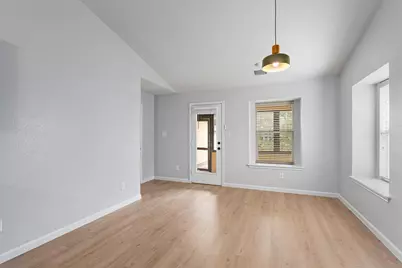 744 Fairway, Kyle, TX 78640 - Photo 5