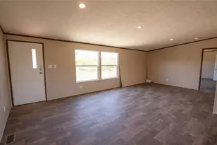 1121 Callihan Rd, Luling, TX 78648 - Photo 13
