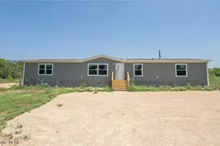 1121 Callihan Rd, Luling, TX 78648 - Photo 1