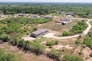 1121 Callihan Rd, Luling, TX 78648 - Photo 31