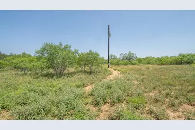 1121 Callihan Road, Luling, TX 78648 - Photo 7