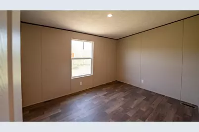 1121 Callihan Road, Luling, TX 78648 - Photo 21