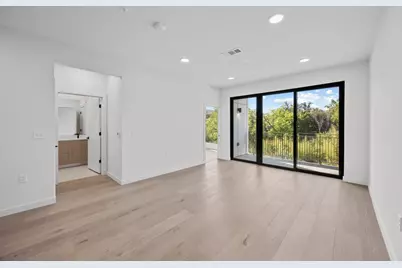 2209 S 1st Street #225, Austin, TX 78704 - Photo 9