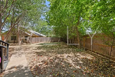 2908 Whisper Oaks Ln #B, Georgetown, TX 78628 - Photo 31